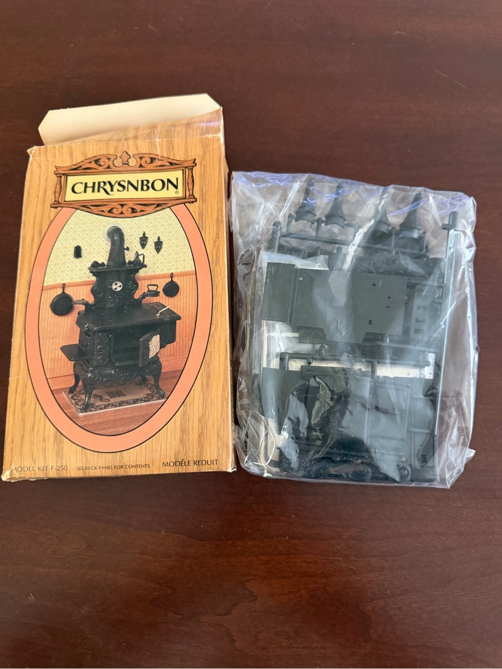Chrysnbon Miniature Black Cast Iron Stove Kit